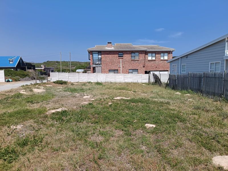 A well-located 386m2 vacant stand in the sought-after coastal suburb of Kleinkrantz. - Photo 3