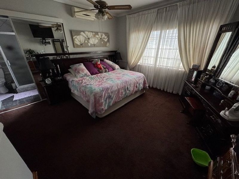 Elegant Family Home with Exceptional Space and Functionality - Photo 9