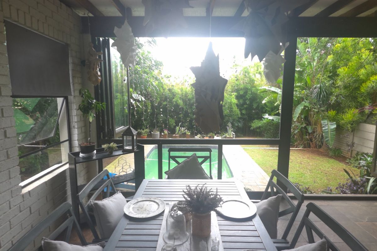 Luxury Living In Prestigious Montana Park - Photo 4