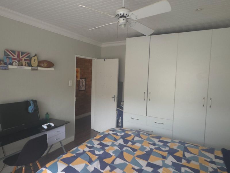 Luxury Living In Prestigious Montana Park - Photo 10