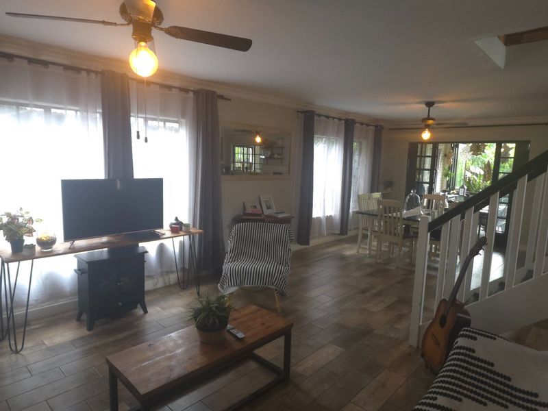 Luxury Living In Prestigious Montana Park - Photo 8