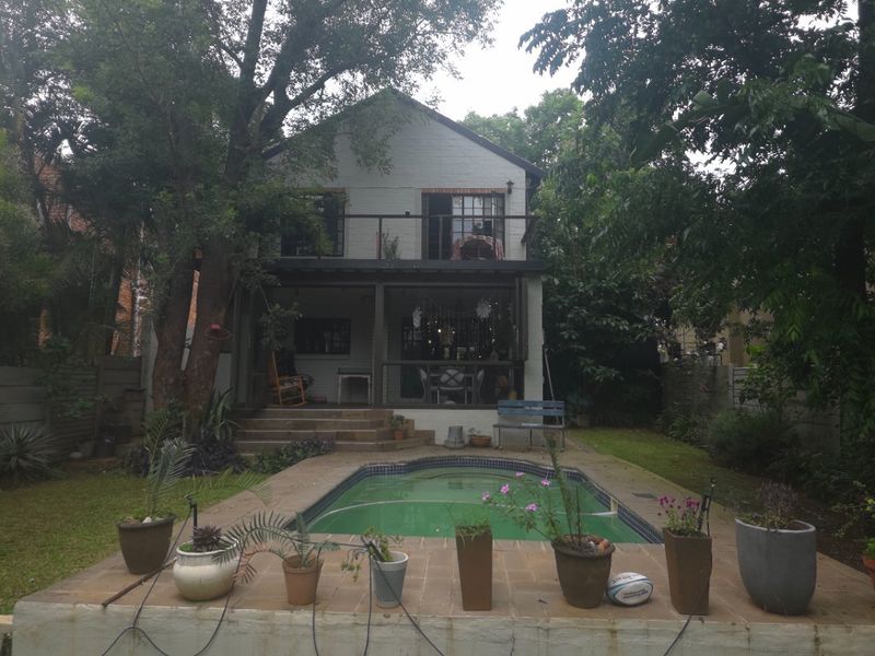 Luxury Living In Prestigious Montana Park - Photo 6