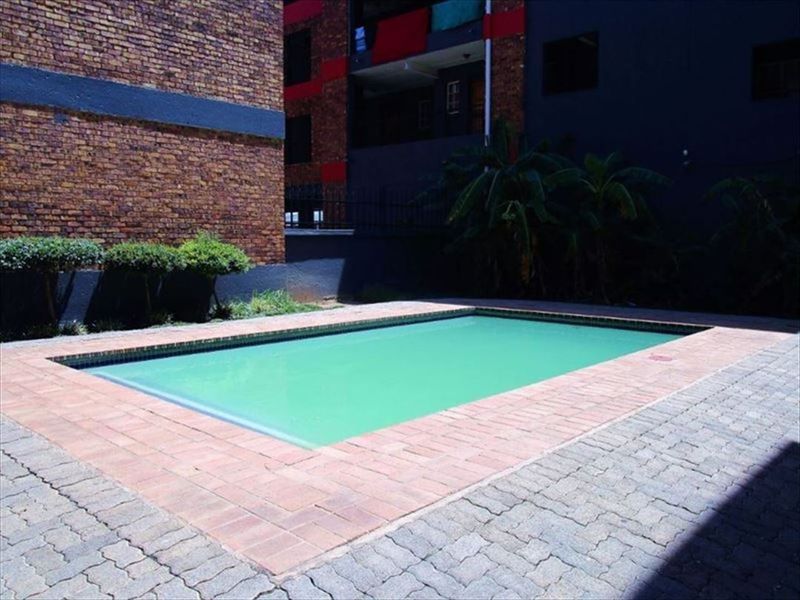 Stylish Retreat with Poolside Living - Photo 2
