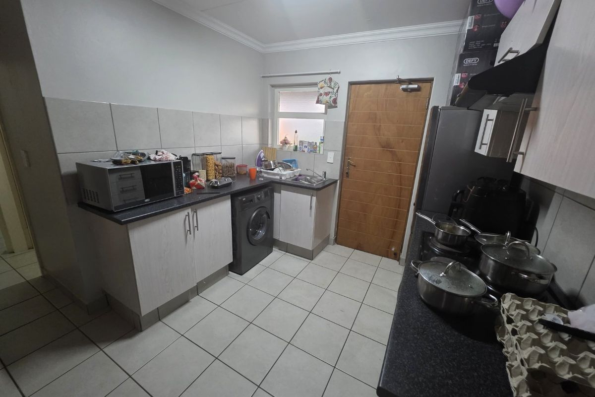 Secure Montana Townhouse Near Key Amenities - Photo 4