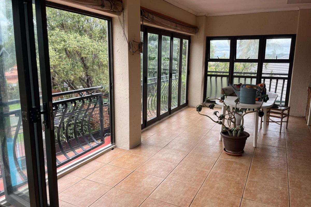 Luxury Family Home In Prestigious Wonderboom - Photo 3