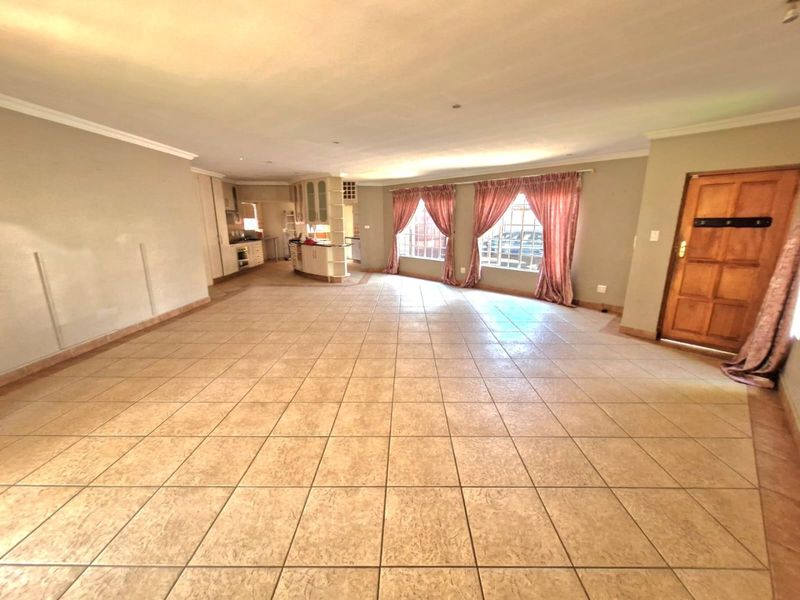 Modern Montana Family Home With Extras - Photo 3