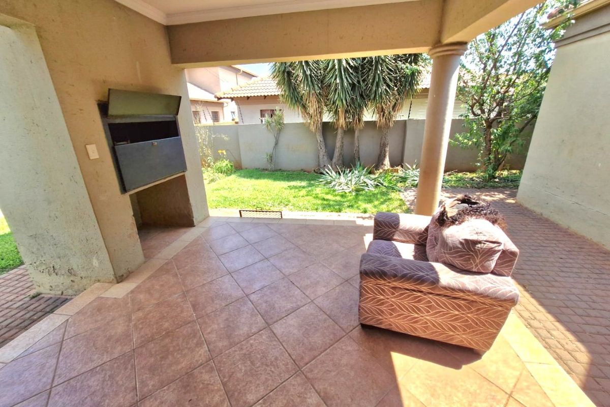 Modern Montana Family Home With Extras - Photo 5