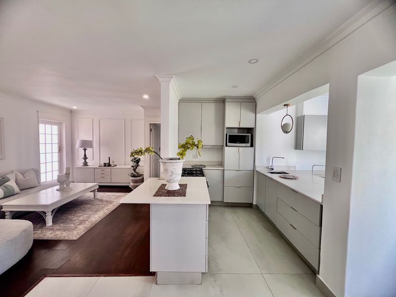 Luxury 5 bedroom Furnished Home for sale in a Secure Golf Estate - Photo 5