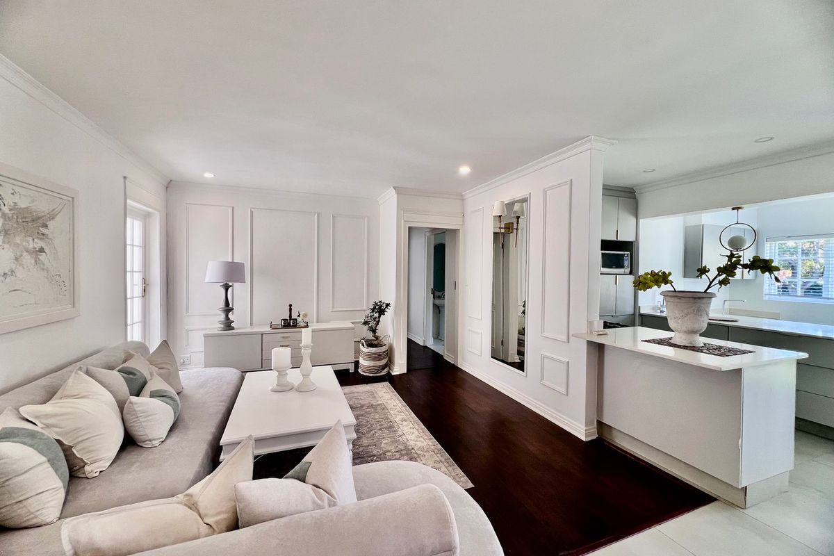 Luxury 5 bedroom Furnished Home for sale in a Secure Golf Estate - Photo 2