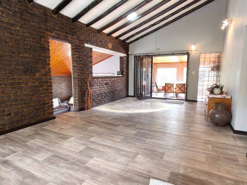 Family Home In Idyllic Area - Photo 5