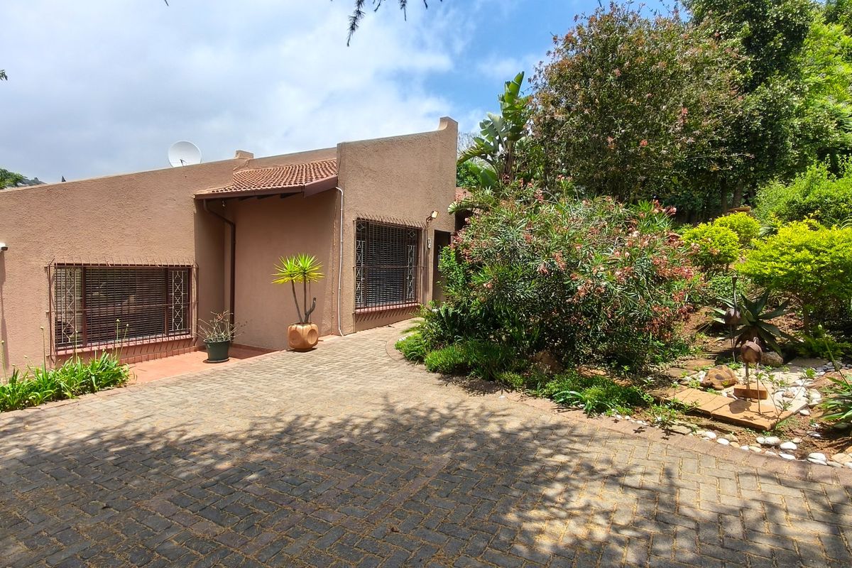 Family Home In Idyllic Area - Photo 3