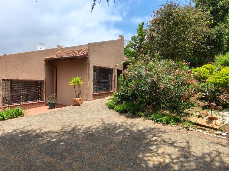 Family Home In Idyllic Area - Photo 3