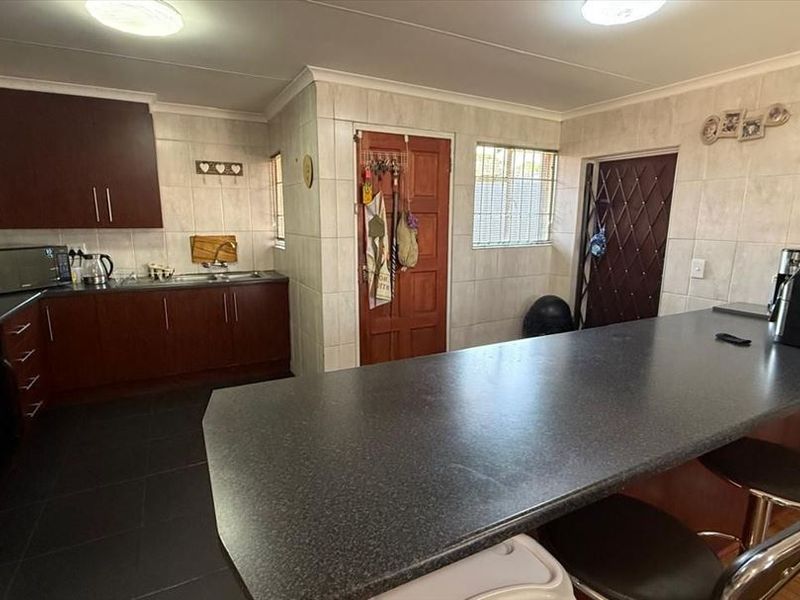 Well-Appointed Family Home with Ample Parking - Photo 1