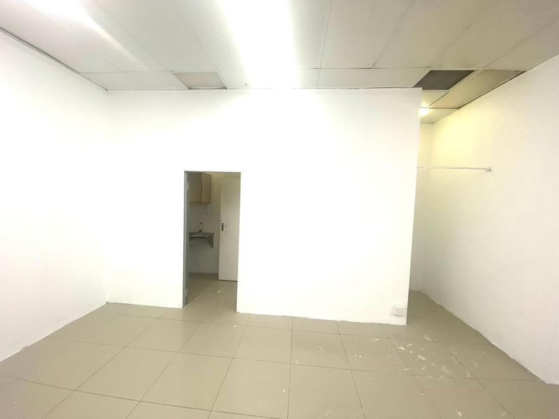 Your Retail Success Starts Here | Prime Shop Space for Lease | Kingscourt, Walmer Heights - Photo 4