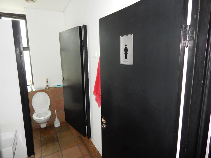 Immediate Availability: A Premium Business Address for the Discerning Professional - Photo 3