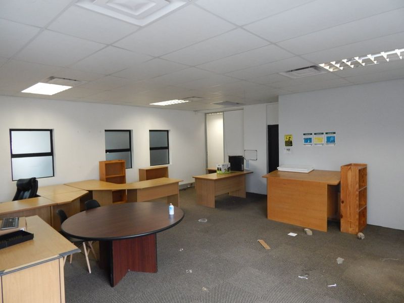 Immediate Availability: A Premium Business Address for the Discerning Professional - Photo 2