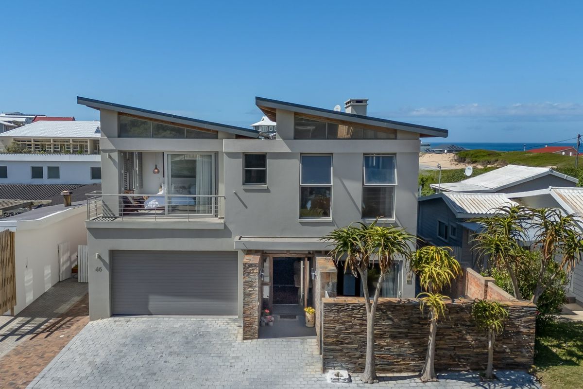 Wake-up to the Ocean’s surf, where Luxury Finds Its Shoreline... - Photo 4