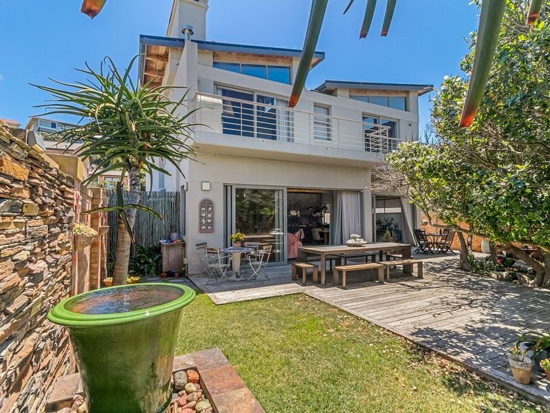 Wake-up to the Ocean’s surf, where Luxury Finds Its Shoreline... - Photo 2