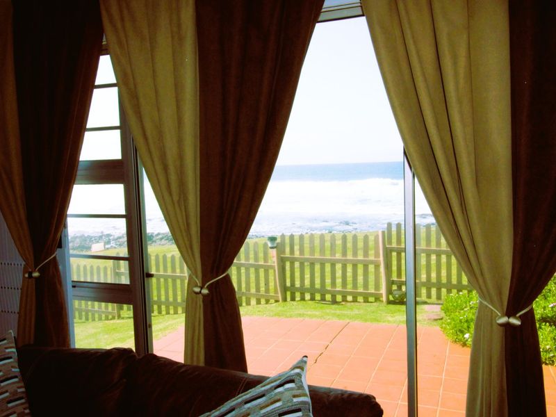 Front-Row to the Ocean, Stunning Townhouse with Beautiful Seaview - Photo 3