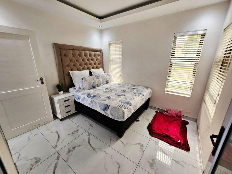 A Beautiful 4 bedroom 3 bathroom house for sale in Monavoni - Photo 10