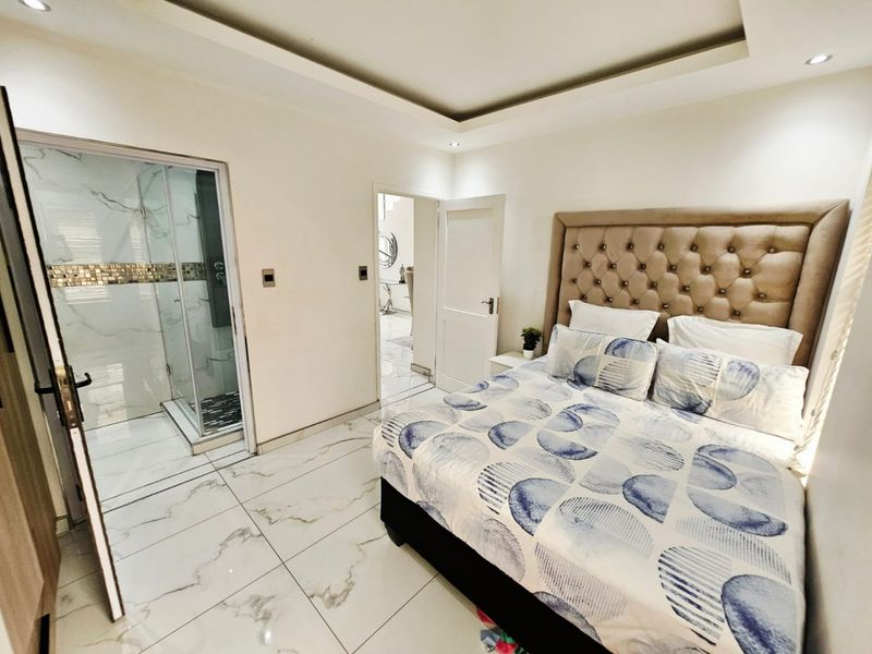 A Beautiful 4 bedroom 3 bathroom house for sale in Monavoni - Photo 6