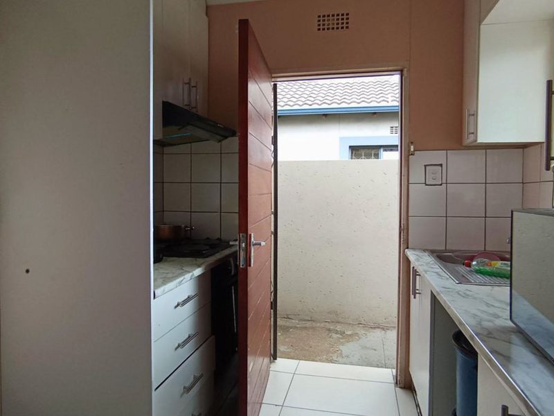 3 Bedroom House for Sale in Riverside View Ext 35 - Photo 10