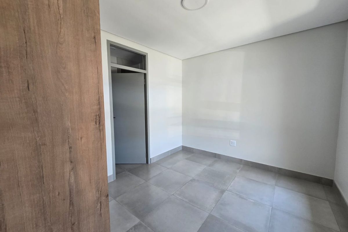 BRAND NEW 3-BEDROOM APARTMENT TO RENT – 1 ON YORK - Photo 5