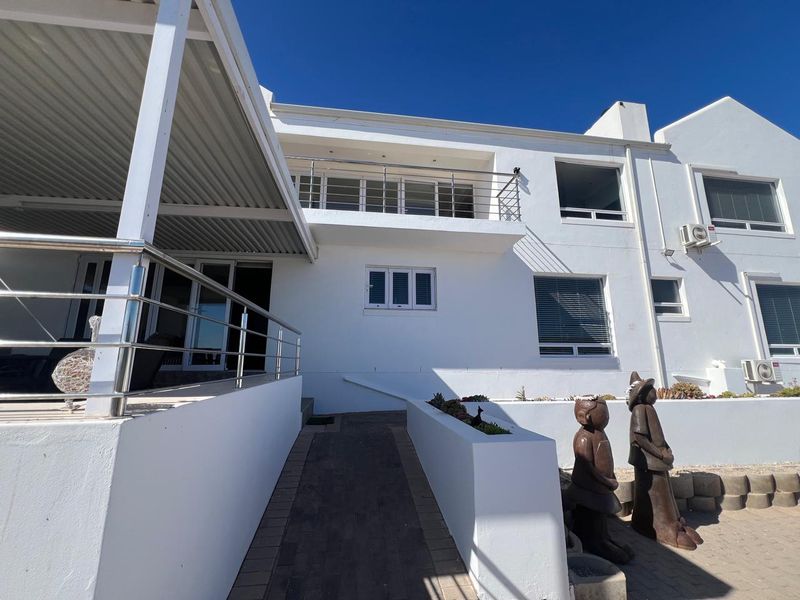 4 BEDROOM HOUSE FOR SALE IN DA GAMA BAY - Photo 3