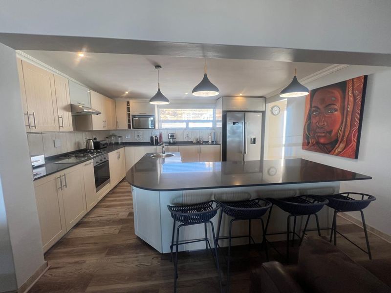 4 BEDROOM HOUSE FOR SALE IN DA GAMA BAY - Photo 10