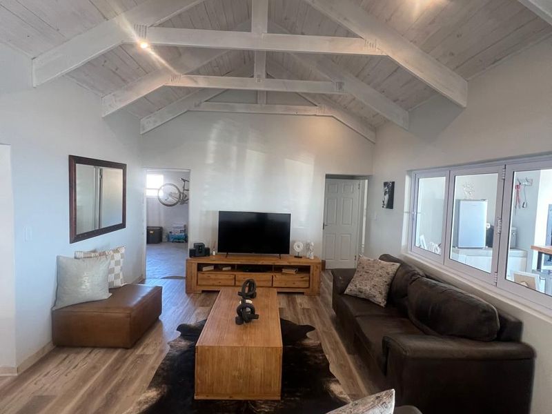 4 BEDROOM HOUSE FOR SALE IN DA GAMA BAY - Photo 10