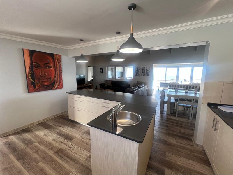 4 BEDROOM HOUSE FOR SALE IN DA GAMA BAY - Photo 7