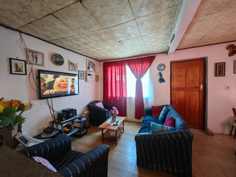 6 Bedroom Dual living Entertainers Dream in Prime Location! - Photo 6