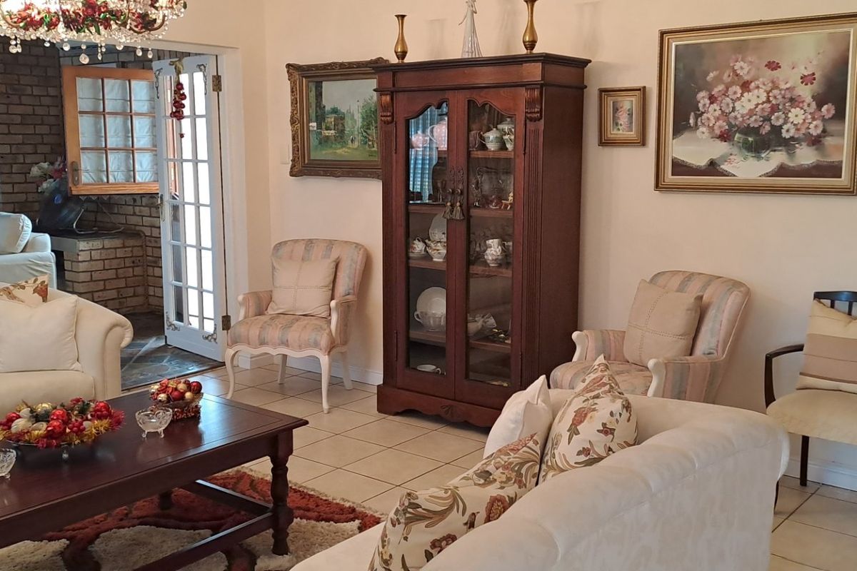 Property in Windsor Park, Despatch, sounds like a Gem!  - Photo 5