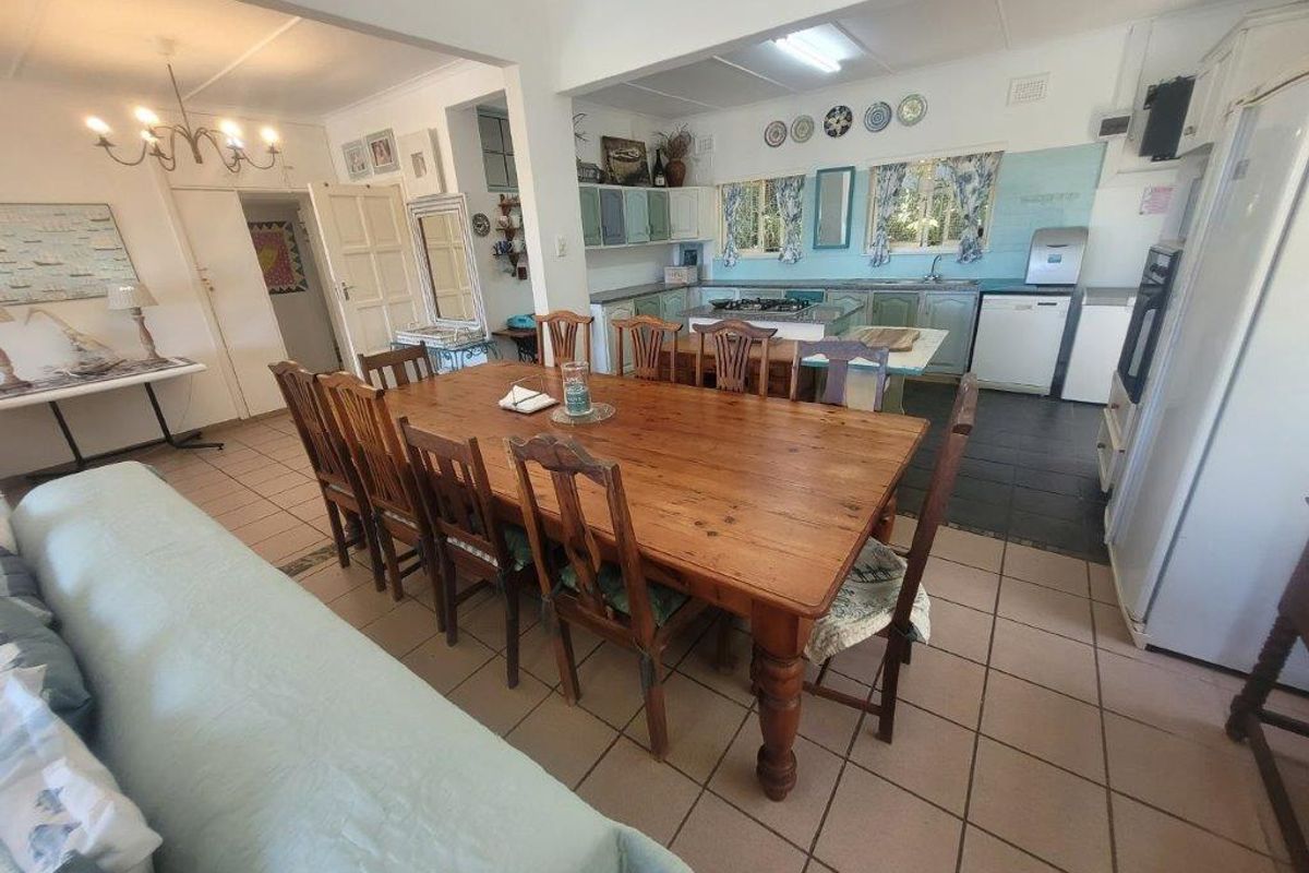 Pristine 5 Bedroom Residence With Sea Views And Flatlet - Photo 5