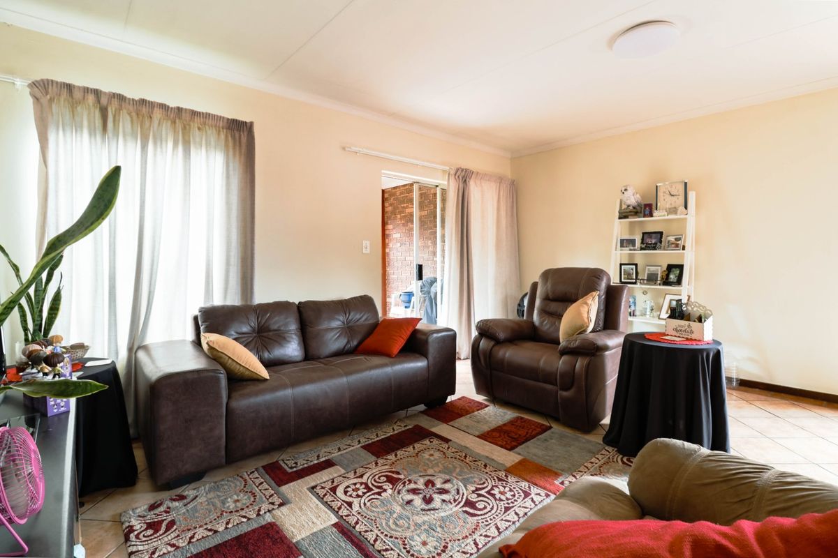 2-Bedroom Unit for Sale in Equestria Estate- The Ultimate Lifestyle Starter - Photo 5
