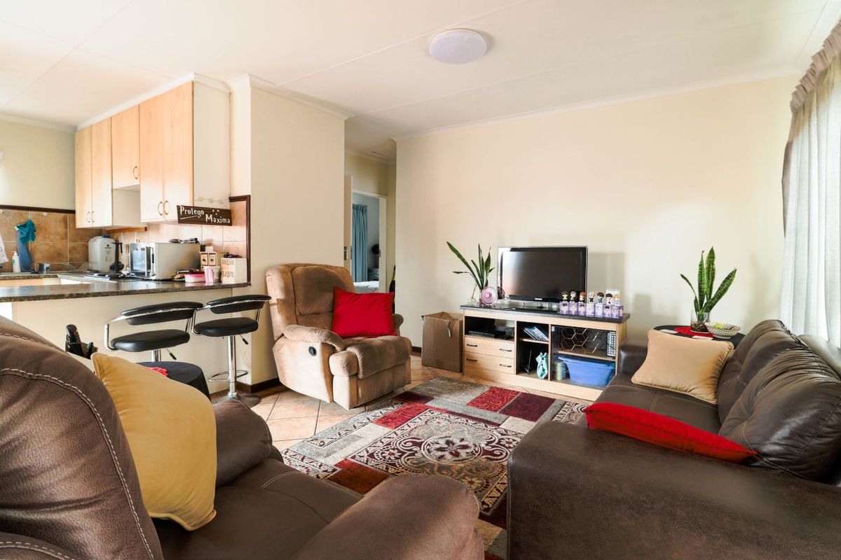 2-Bedroom Unit for Sale in Equestria Estate- The Ultimate Lifestyle Starter - Photo 4