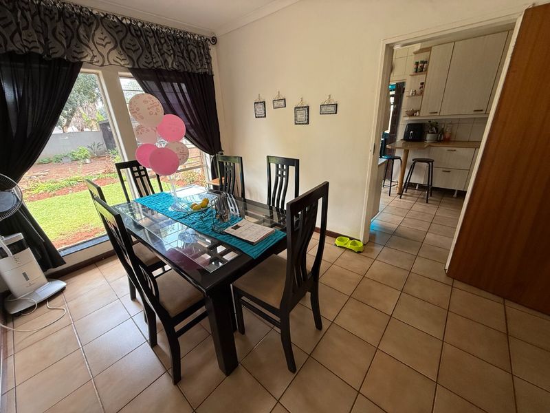 Lovely Family Home! - Photo 6