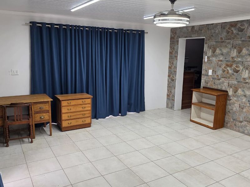 Welcome to Seavale , where life is laid back and the beach is close at hand, and the weather is beautiful. - Photo 4