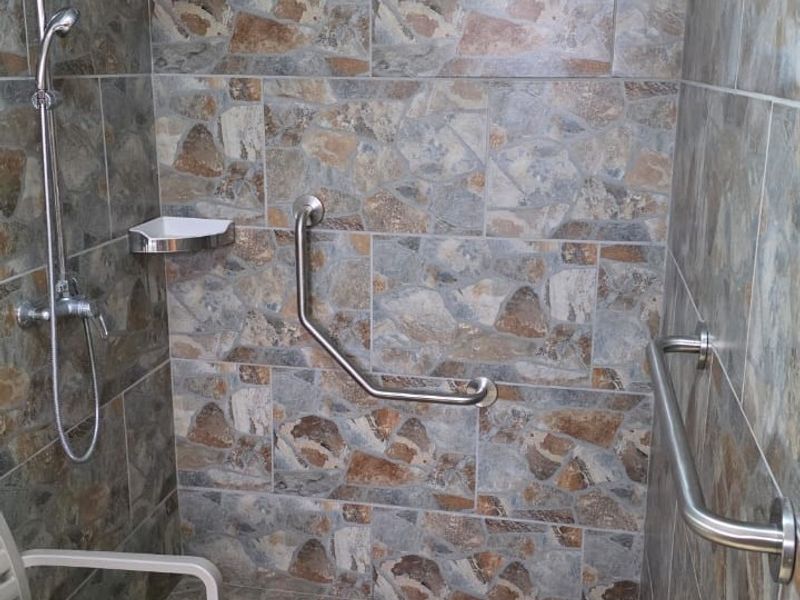 Welcome to Seavale , where life is laid back and the beach is close at hand, and the weather is beautiful. - Photo 10