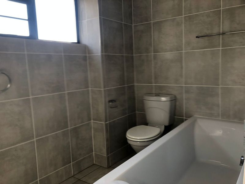 Modern 3Bedroom ,Ground-Floor Apartment for Sale – Greencreek, Next to The Blyde - Photo 8