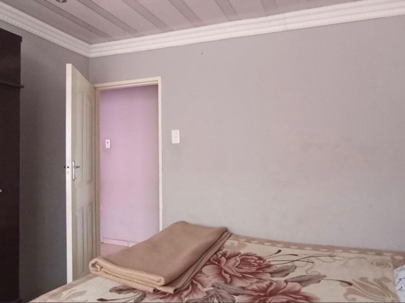 3 bedroom house for sale in lotus gardens  - Photo 6