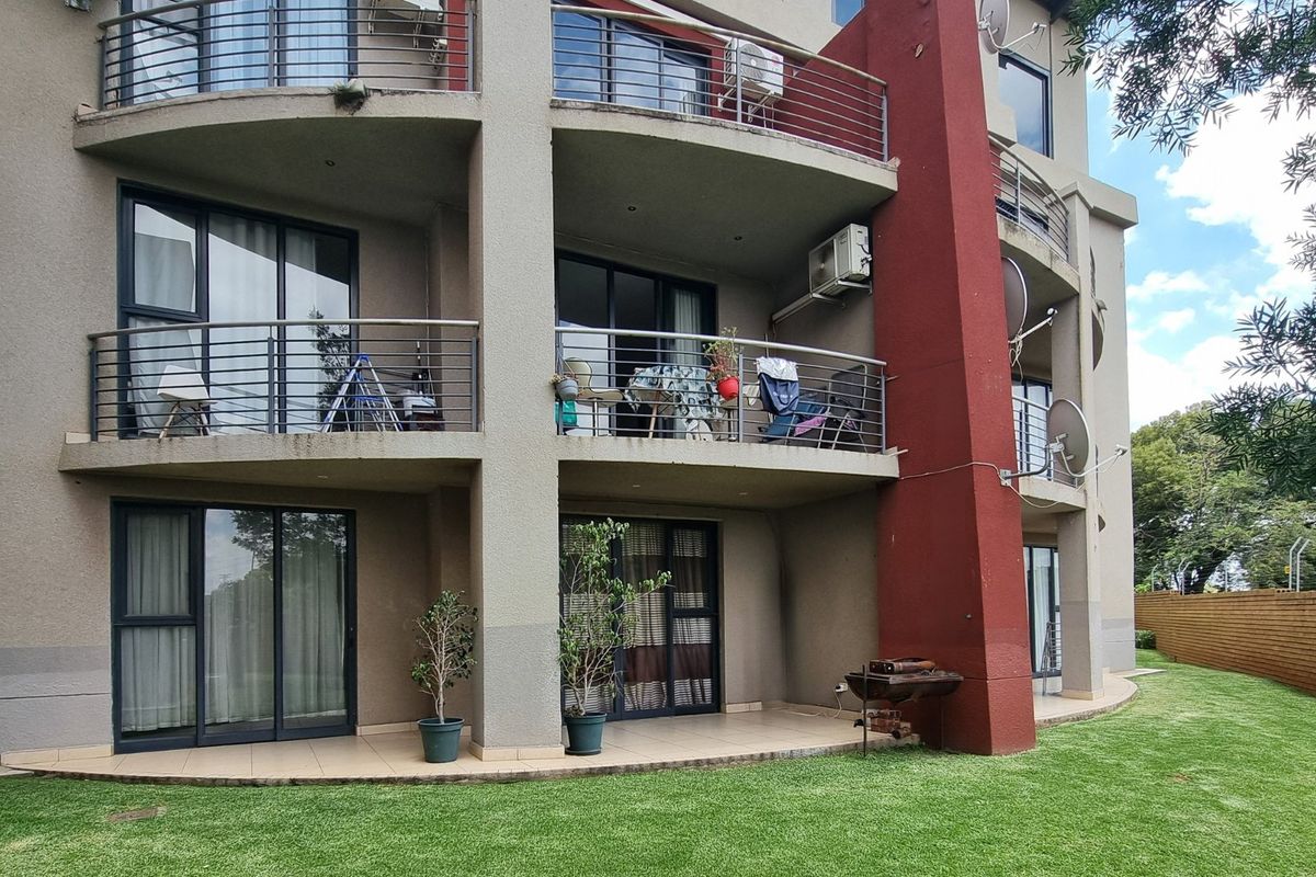 Ground Floor -2 Bed | 2 Bath |  - Photo 2