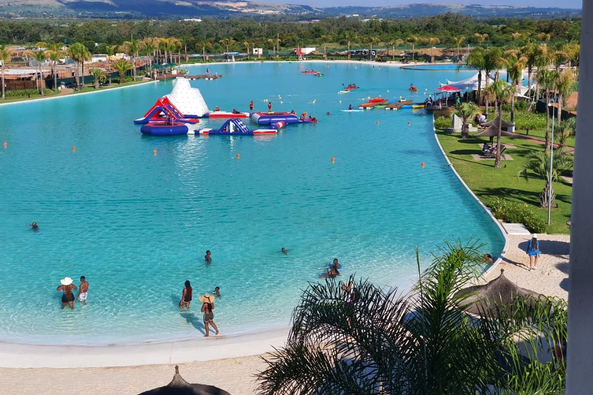 Elegant 3-Bedroom Ground-Level Sanctuary — The Blyde Riverwalk Estate - Photo 2