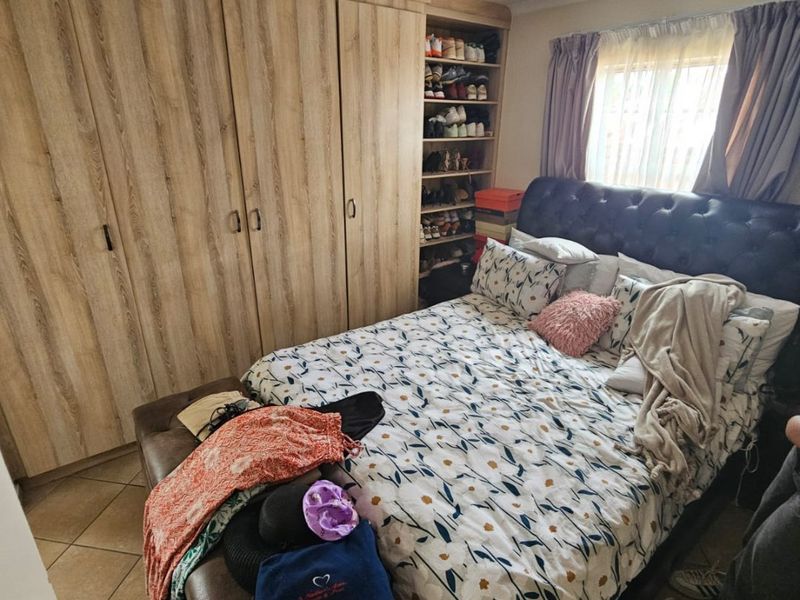 Renovated Secure Living in Westview Complex - Photo 6