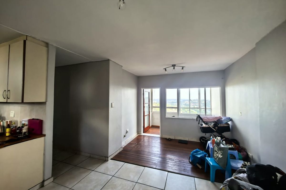 2 Bedrooms, 1.5 Bathrooms Apartment To Let In Carrington Heights, Durban - Photo 3