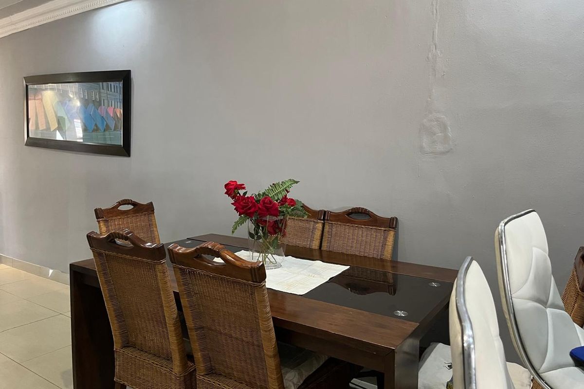 2 Bedroom House for Sale in Parow Central R 1 500 000 - Photo 5