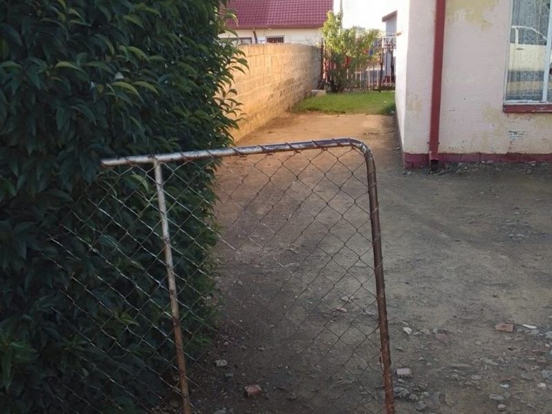 Family House For Sale  - Photo 2