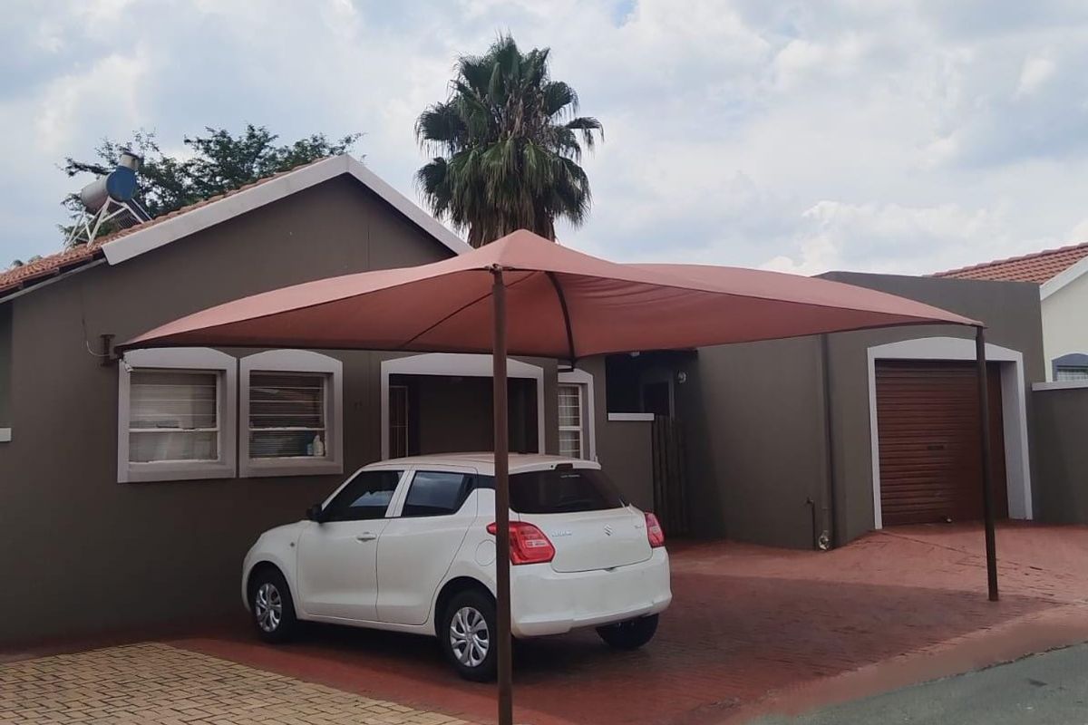 Comfort, Secutiry & Style, 3 Bedroom living in a Secure Estate - Photo 3