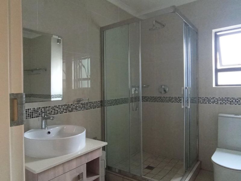 2 bed 2 bath apartment forsale in Noordhang Northriding  - Photo 3