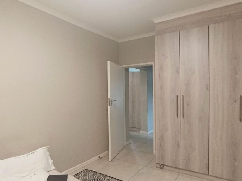 2 bed 2 bath apartment forsale in Noordhang Northriding  - Photo 7